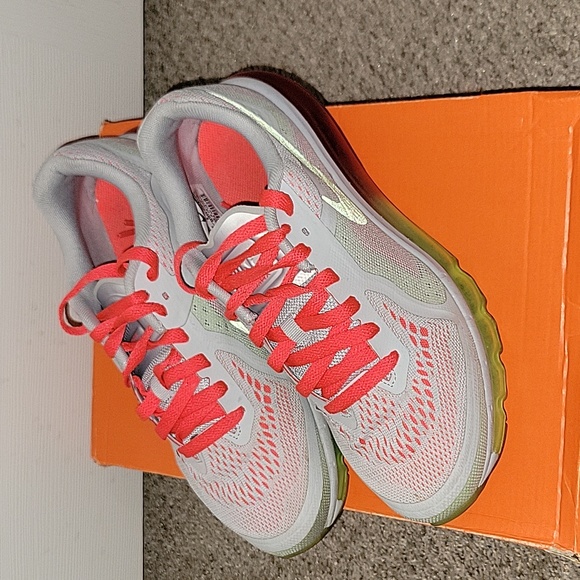 Nike Air Max - Picture 3 of 5